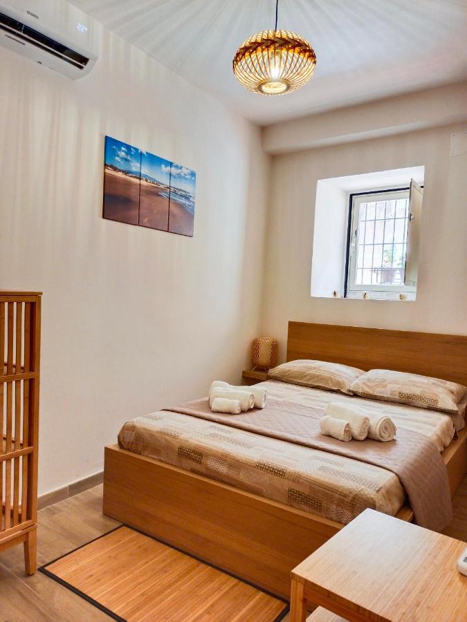Etnacity Guest House Apartment カターニア エクステリア 写真