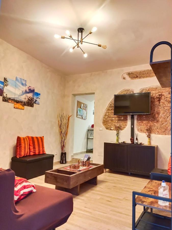 Etnacity Guest House Apartment カターニア エクステリア 写真